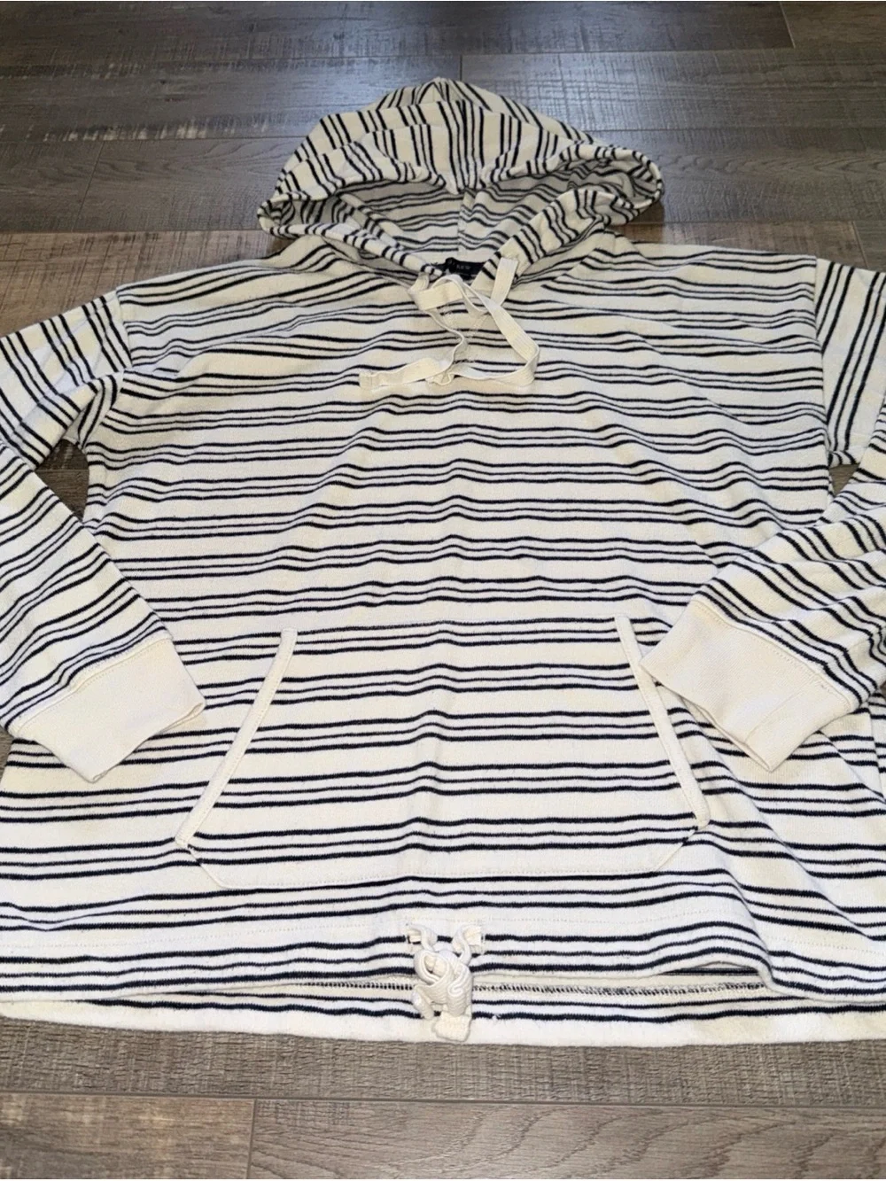Women’s Striped Hooded Pullover Sweatshirt - White & Navy XS